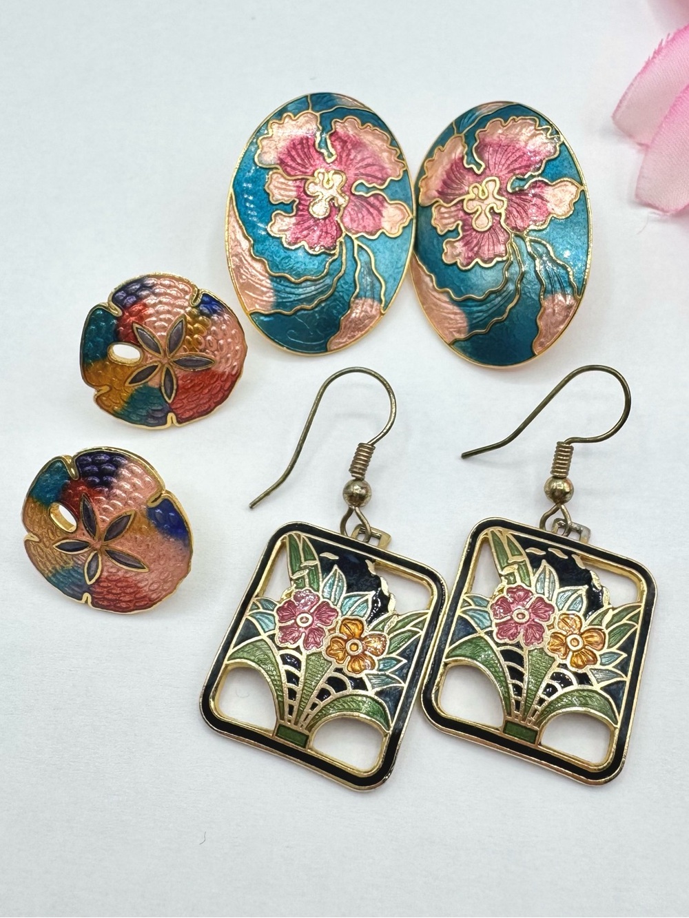 Vintage Cloisonné Earring Lot Flowers Sand Dollar Beach Cottage Garden 3 Pair